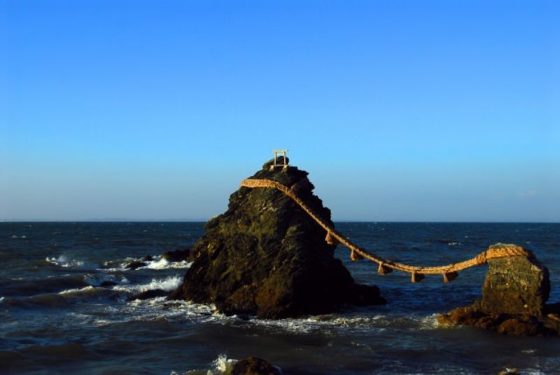 三重県南勢地域にある地方自治体による結婚支援サービス