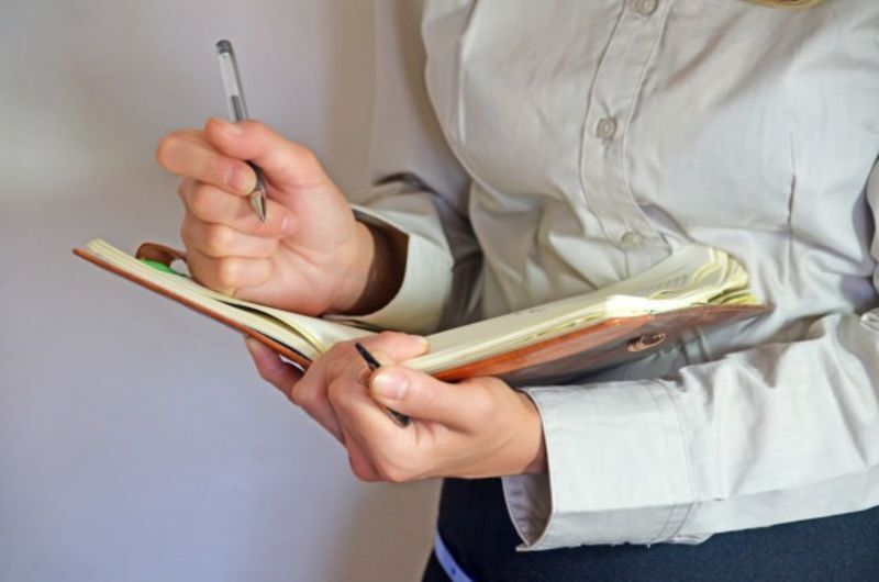 落ち着いてる大人の女性