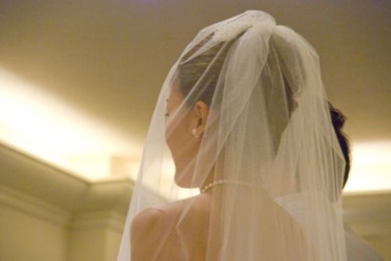 ウェディングドレスを決める