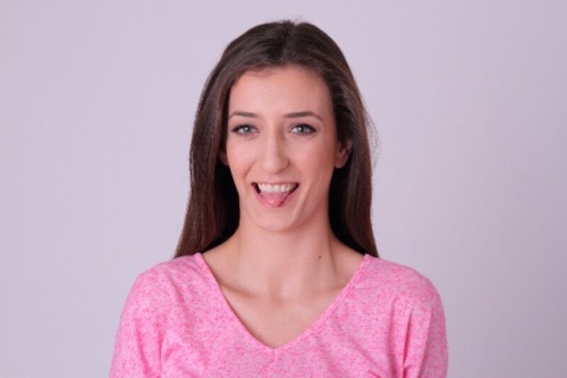 笑ってごまかす