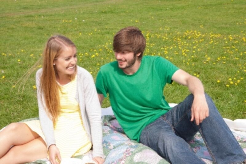 男性の話を聞いてあげる。