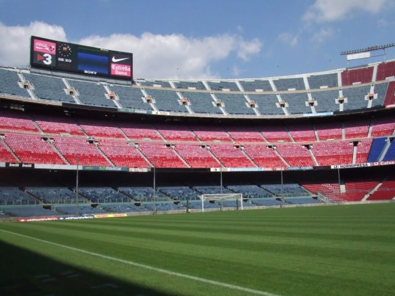 スタジアムでサイン&握手会