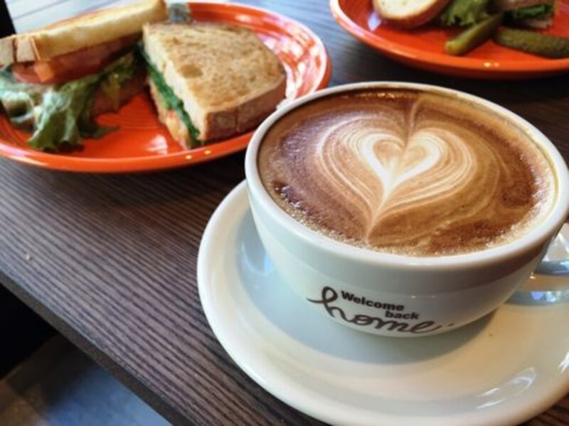 オシャレなカフェでホワイトデーのお返し